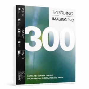 Rame de papier blanc 125F A4 Fabriano 300G